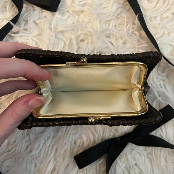 Vintage 1960s Hand-Tooled Leather Rose Purse - Picture 4 of 5